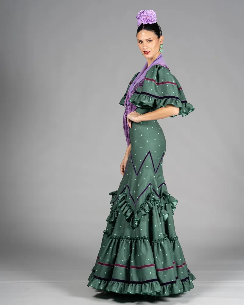 MALAGUETA_Verde botella lunar verde jade_2.webp